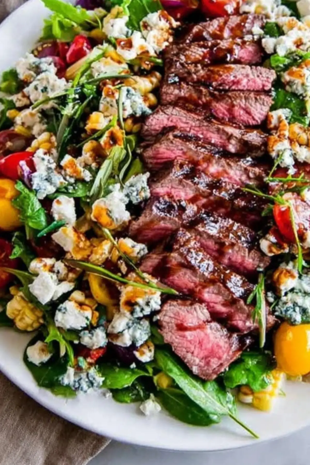 Balsamic Steak Gorgonzola Salad