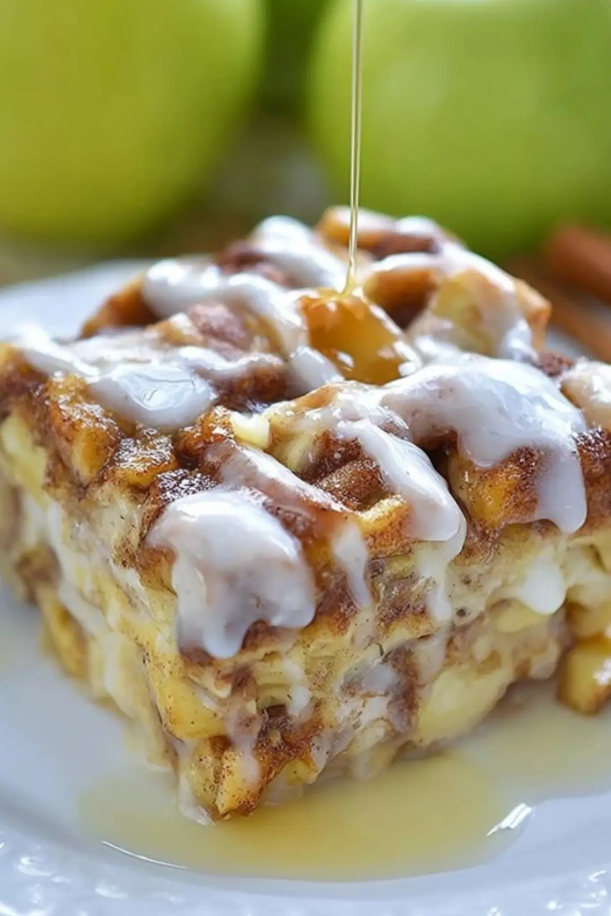 Caramel Apple Cinnamon Roll Lasagna