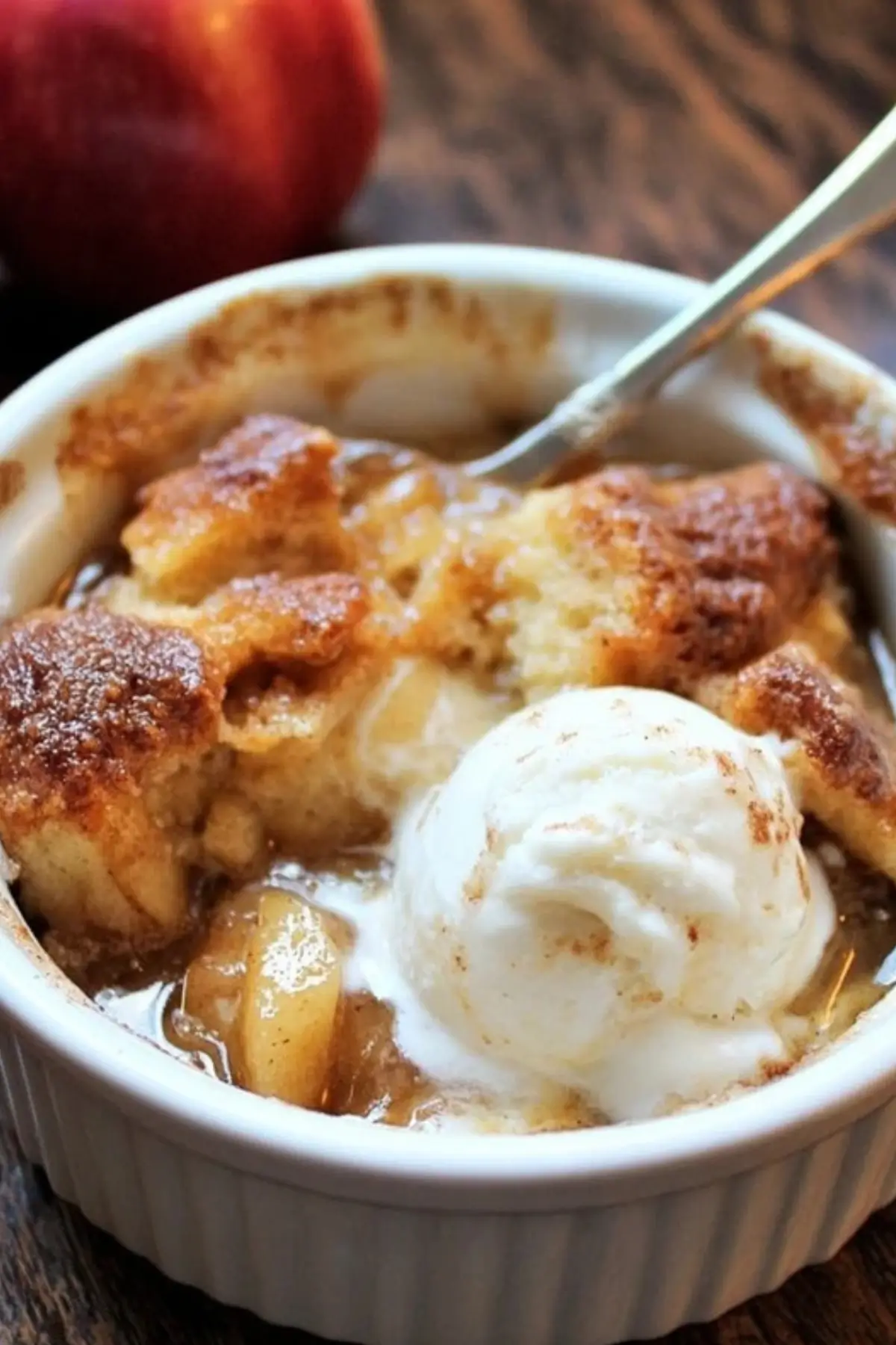 Cinnamon Apple Cobbler