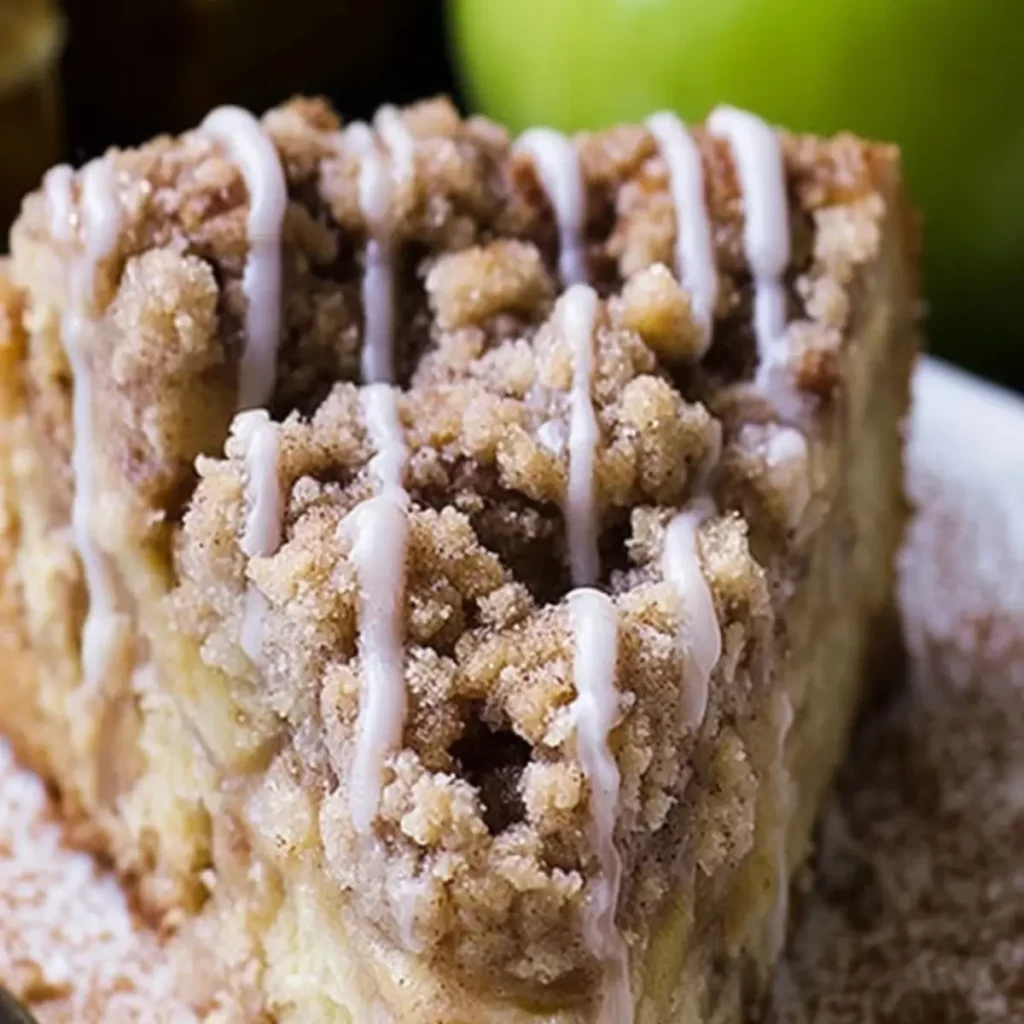 Cinnamon Apple Crumb Cake