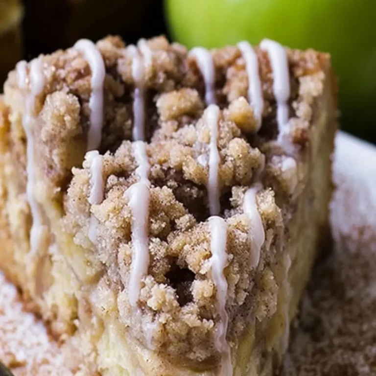 Cinnamon Apple Crumb Cake