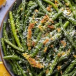 Crispy Garlic Parmesan Roasted Green Beans