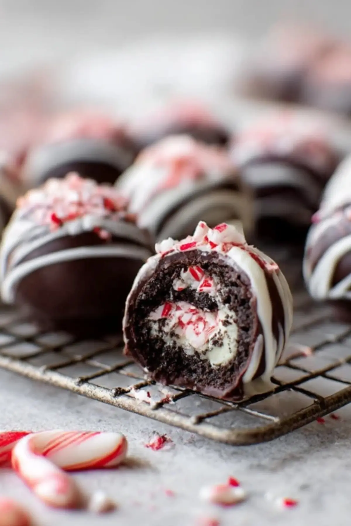 Peppermint Oreo Truffle Balls