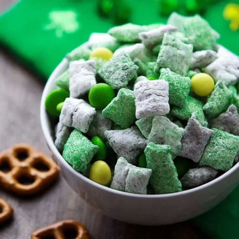 St Patrick’s Day Puppy Chow