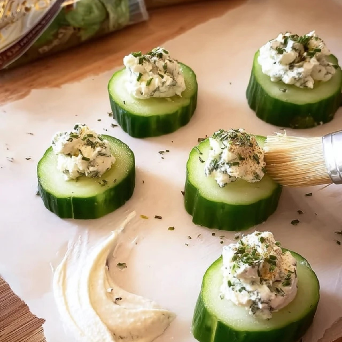 Cucumber Slices With Herb and Garlic Cheese