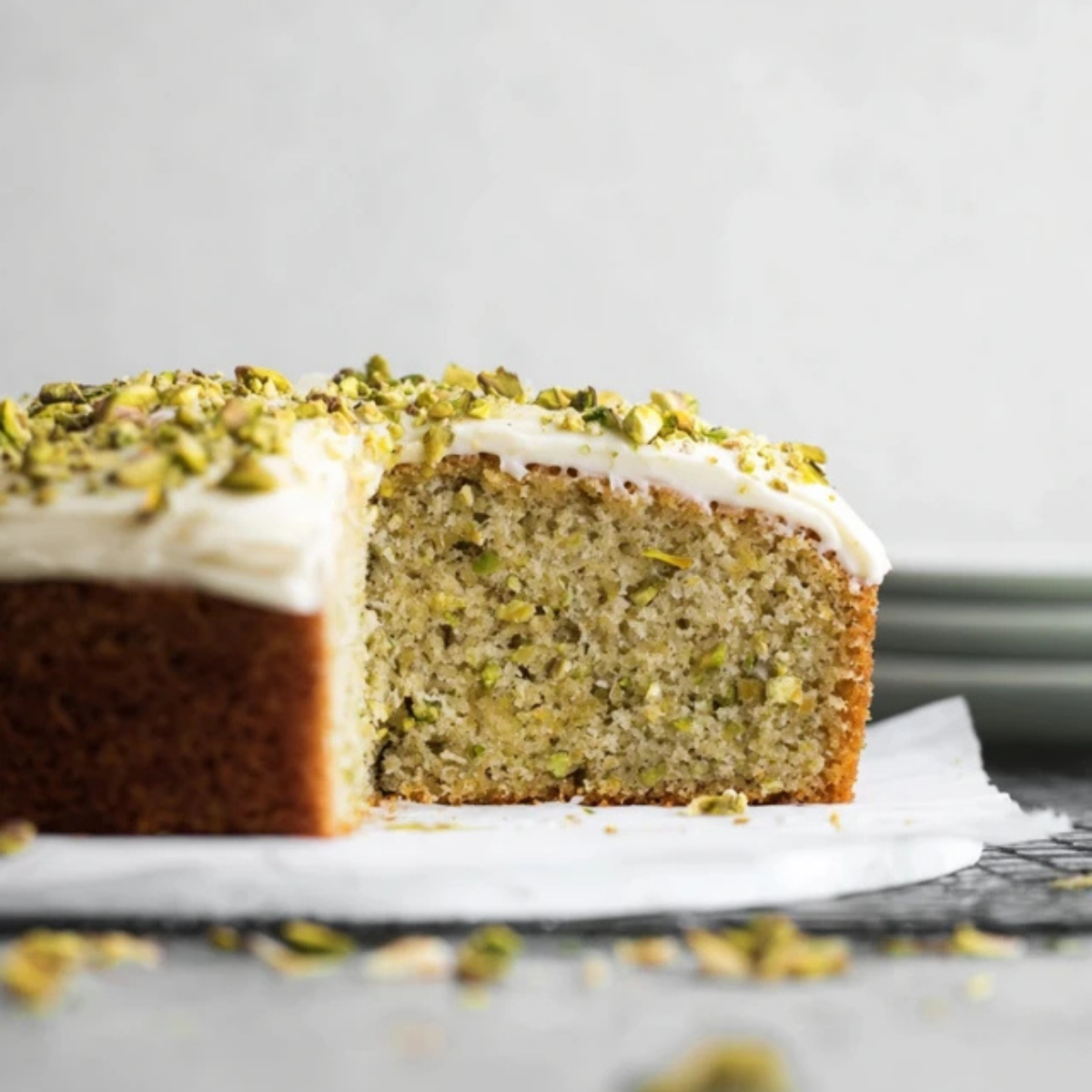lemon pistachio cake with mascarpone frosting
